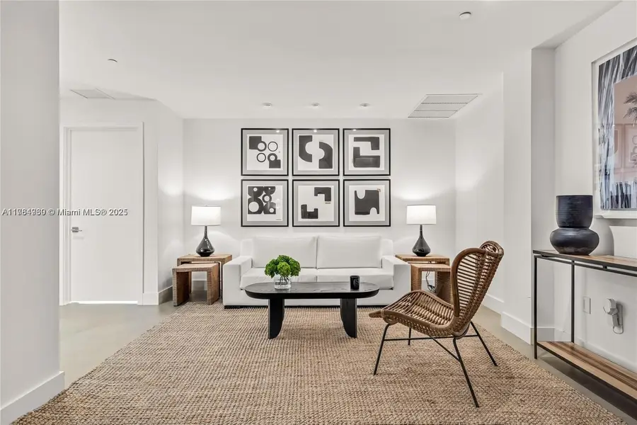 650 NE 32nd St #BH6, Miami, FL 33137 - #3