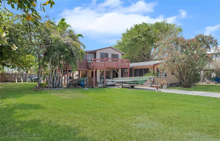 31052 Avenue H, Big Pine Key, FL 33043 - Image #3