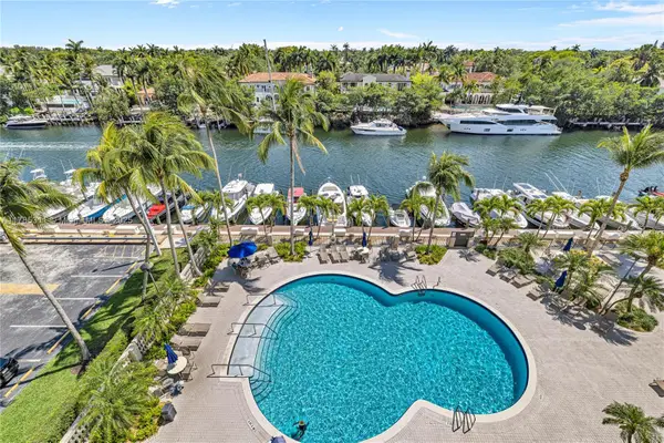 90 Edgewater Dr #624, Coral Gables, FL 33133