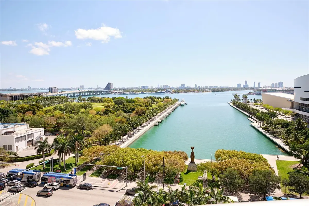 888 Biscayne Blvd #1009, Miami, FL 33132 - Image #1