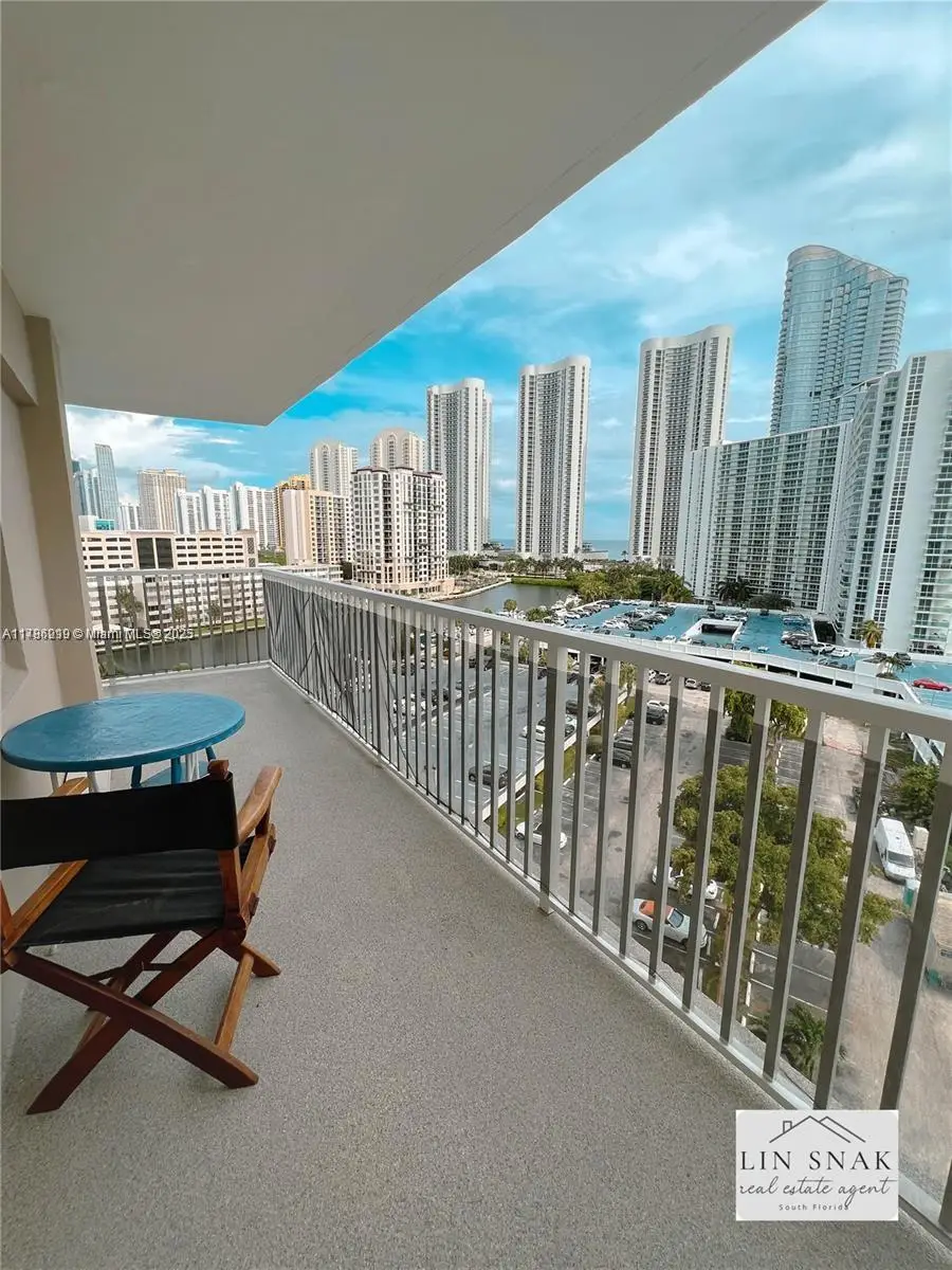 300 Bayview Dr #915, Sunny Isles Beach, FL 33160 - #3