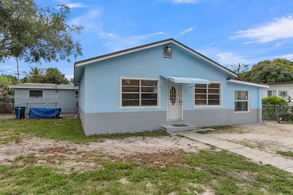 1006 NW 112th Ter, Miami, FL 33168