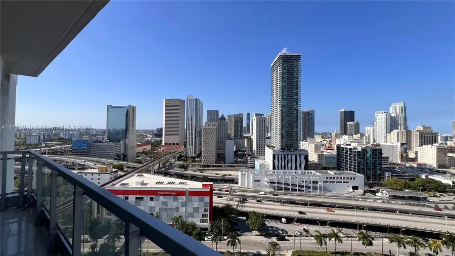 90 SW 3rd St #2204, Miami, FL 33130 - Image #2