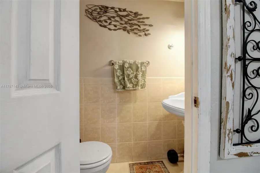 301 NW 109th Ave #201, Miami, FL 33172 - Image #3