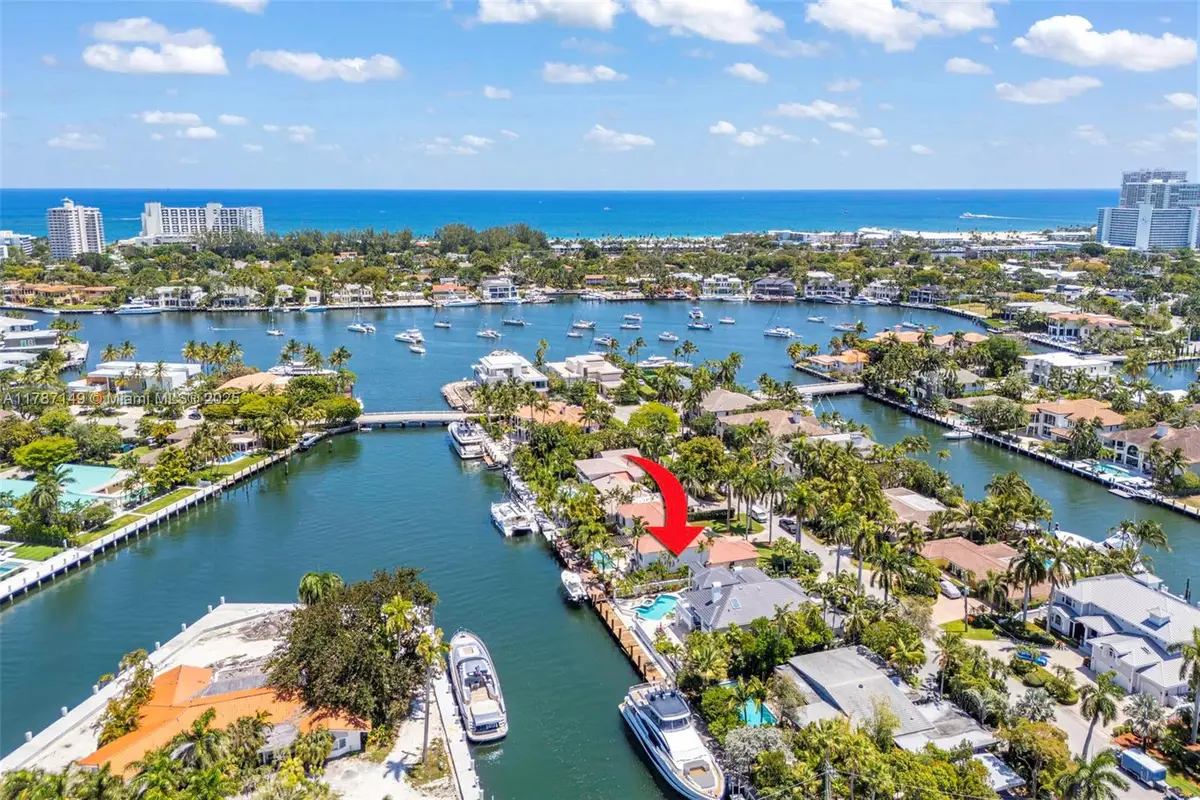 2561 Lucille Dr, Fort Lauderdale, FL 33316 - Image #1