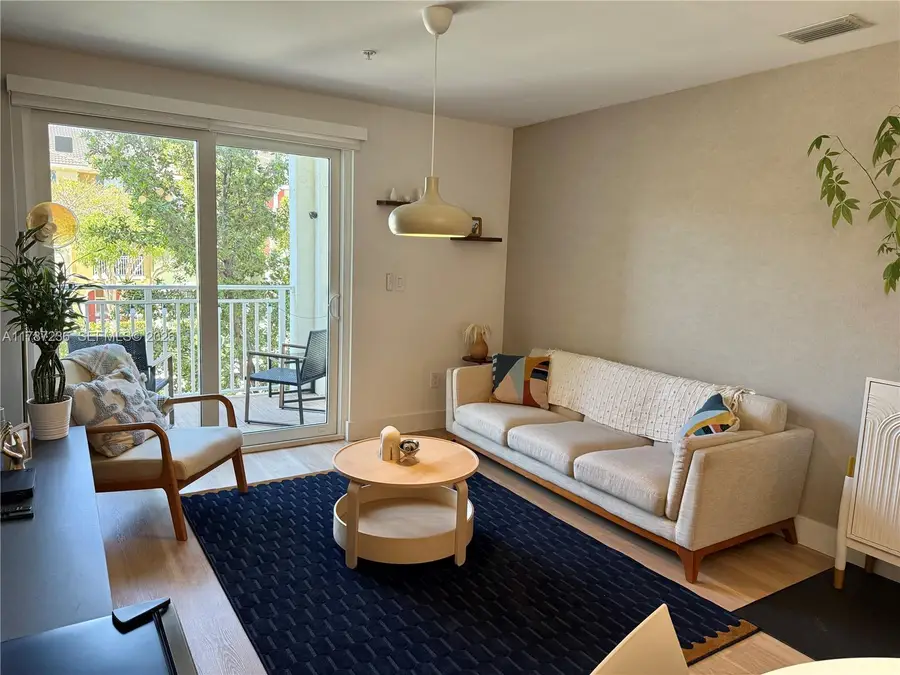 10950 NW 82nd St #205, Doral, FL 33178 - Image #2