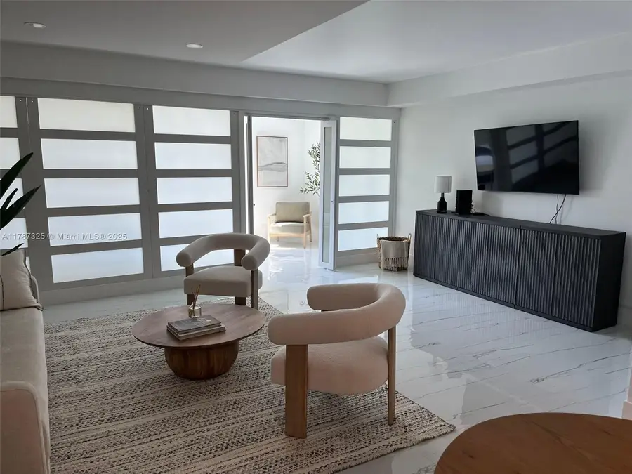 2301 Collins Ave #628, Miami Beach, FL 33139 - Image #2