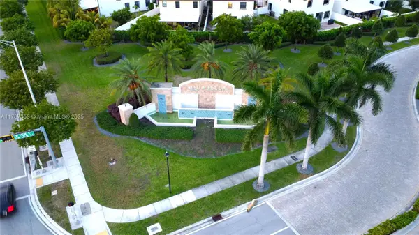 10315 W 32nd Ln, Hialeah, FL 33018