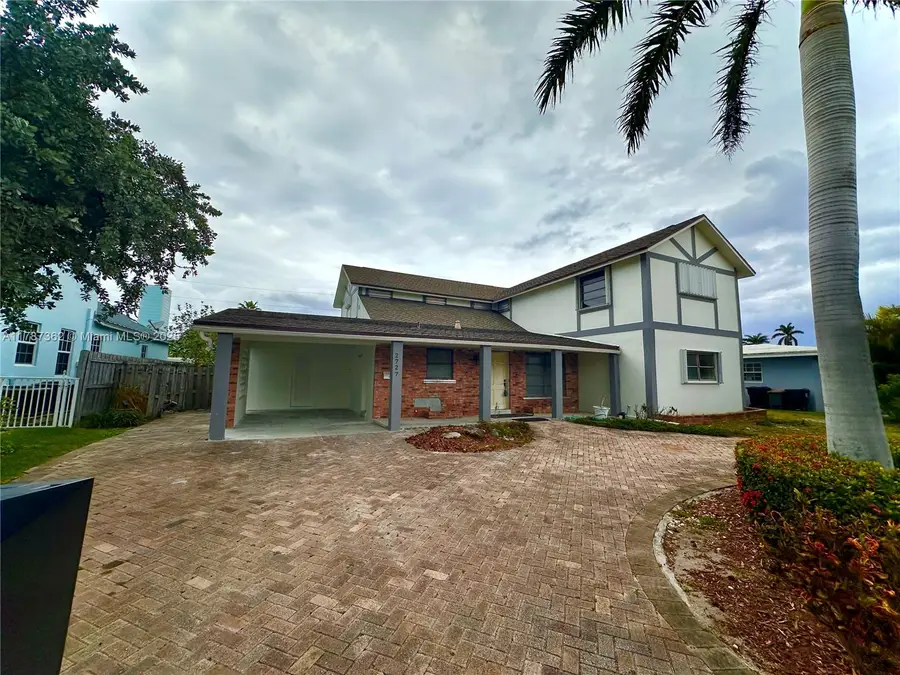 2727 NE 31st Ct, Lighthouse Point, FL 33064 - #2