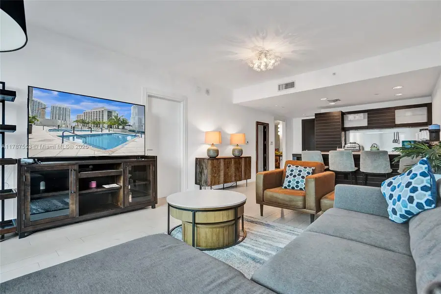 200 Biscayne Boulevard Way #3211, Miami, FL 33131 - #3