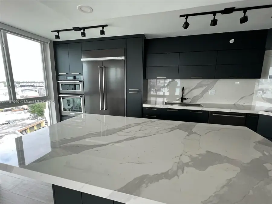 1688 West Ave #901, Miami Beach, FL 33139 - Image #2