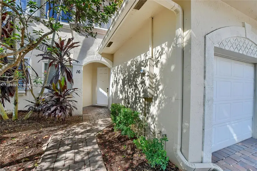 23 Royal Palm Way #16, Boca Raton, FL 33432 - Image #2