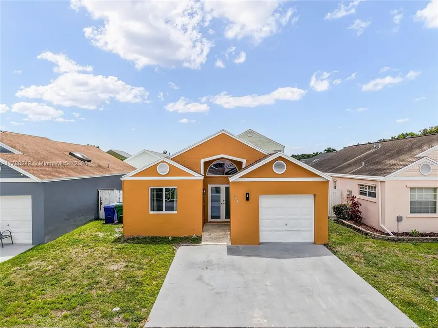 9940 W Elm Ln, Miramar, FL 33025 - Image #2