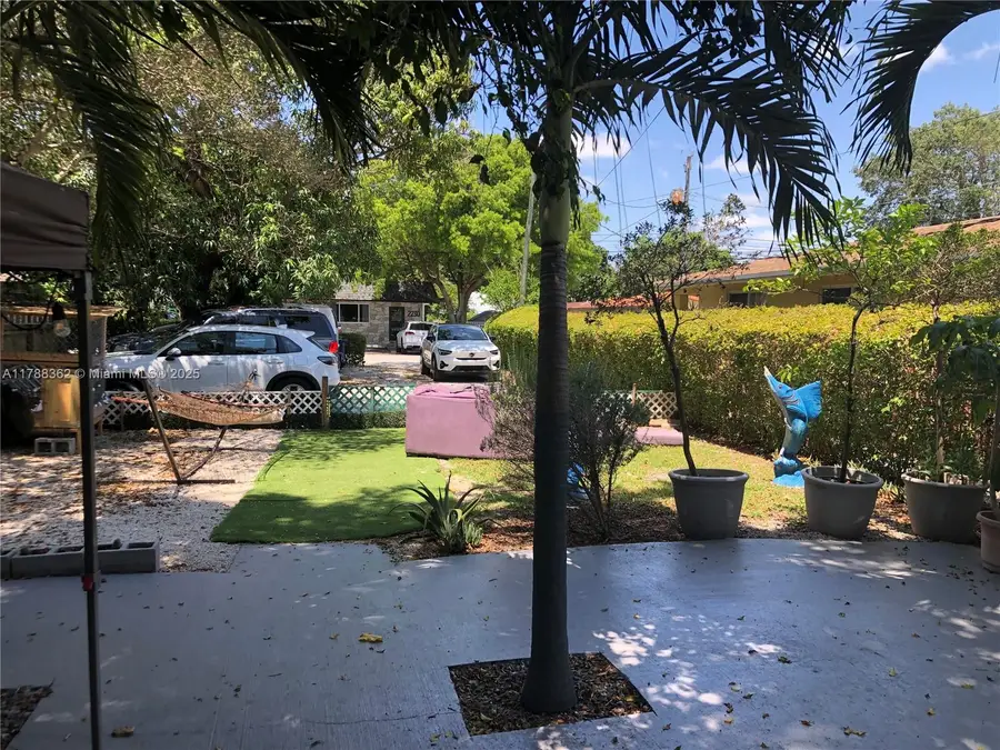 2231 SW 57th Ct, Miami, FL 33155 - Image #2