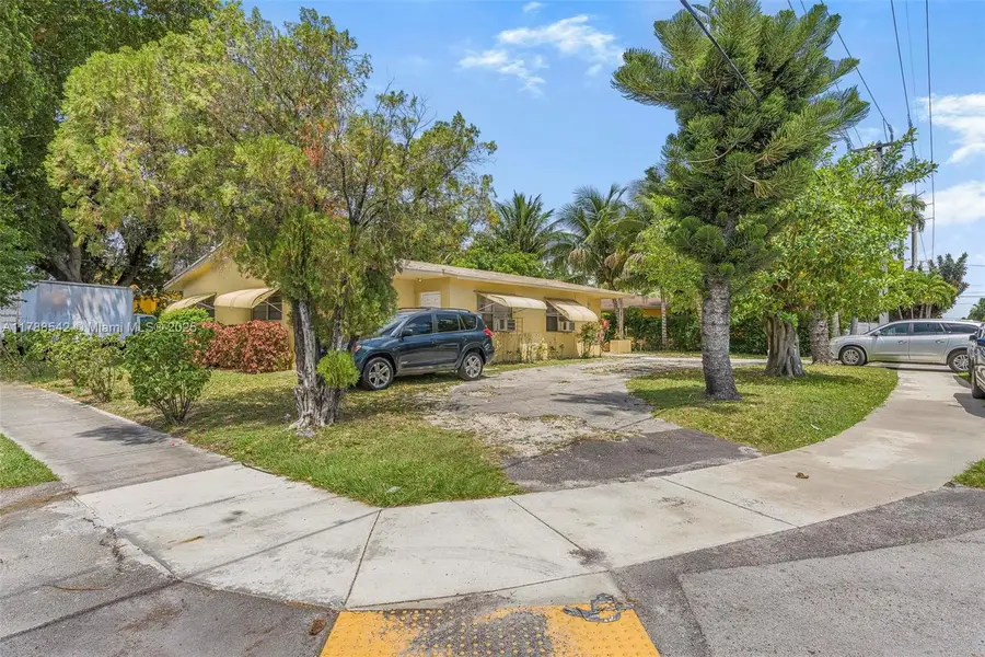 14600 NE 14th Ave, Miami, FL 33161 - Image #2