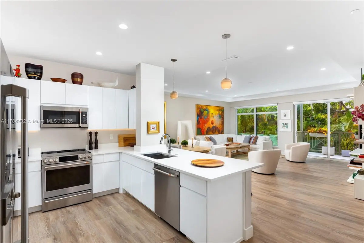 41 SW Seminole St #208, Stuart, FL 34994 - Image #1