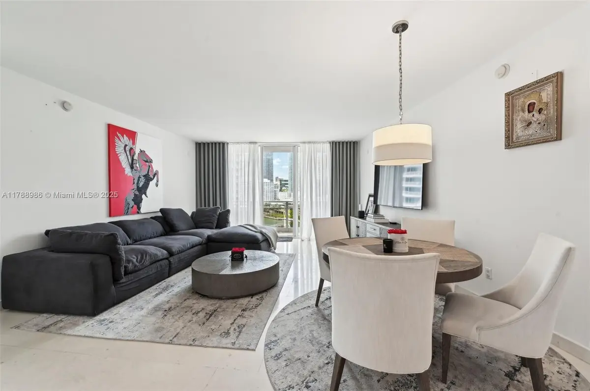 901 Brickell Key Blvd #1009, Miami, FL 33131 - Image #1
