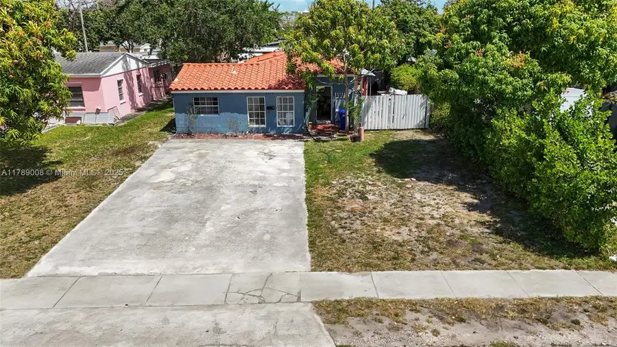 1679 NE 181st St, North Miami Beach, FL 33162 - Image #3