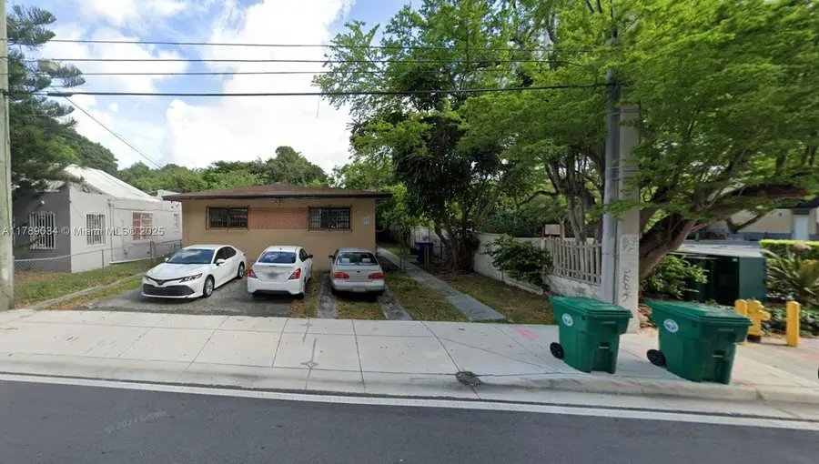 2735 SW 27th Ter, Miami, FL 33133 - Image #2