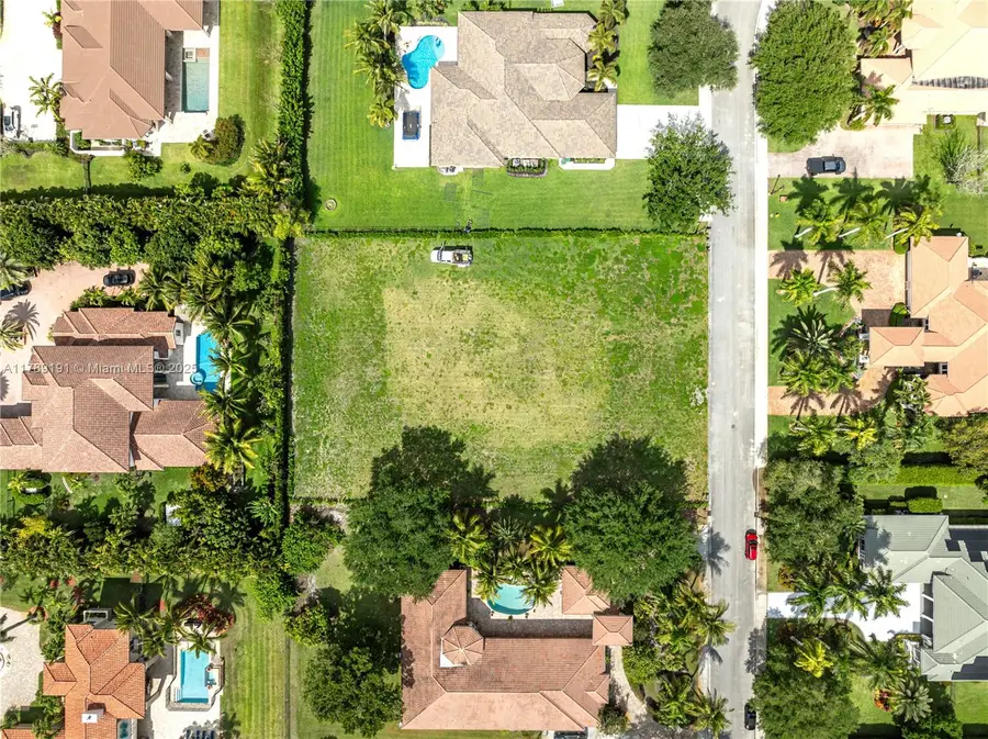 36 Sw Ct, Davie, FL 33330 - Image #2