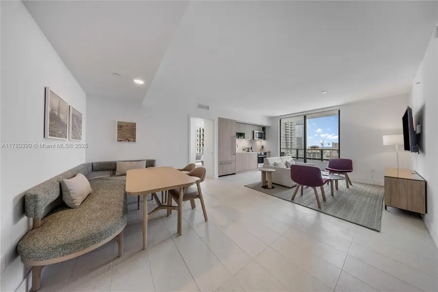 159 NE 6 Street #2402, Miami, FL 33132 - Image #2