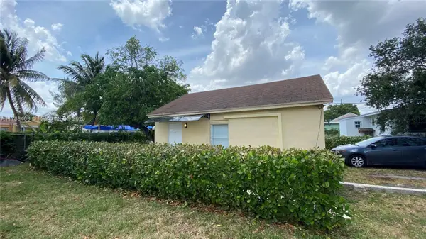 3058 NW 61st St, Miami, FL 33142