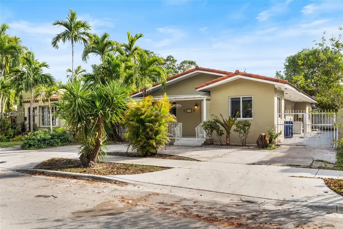 426 SW 26th Rd, Miami, FL 33129 - Image #1