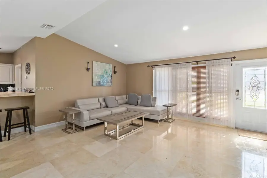 2543 Marathon Ln, Fort Lauderdale, FL 33312 - Image #3