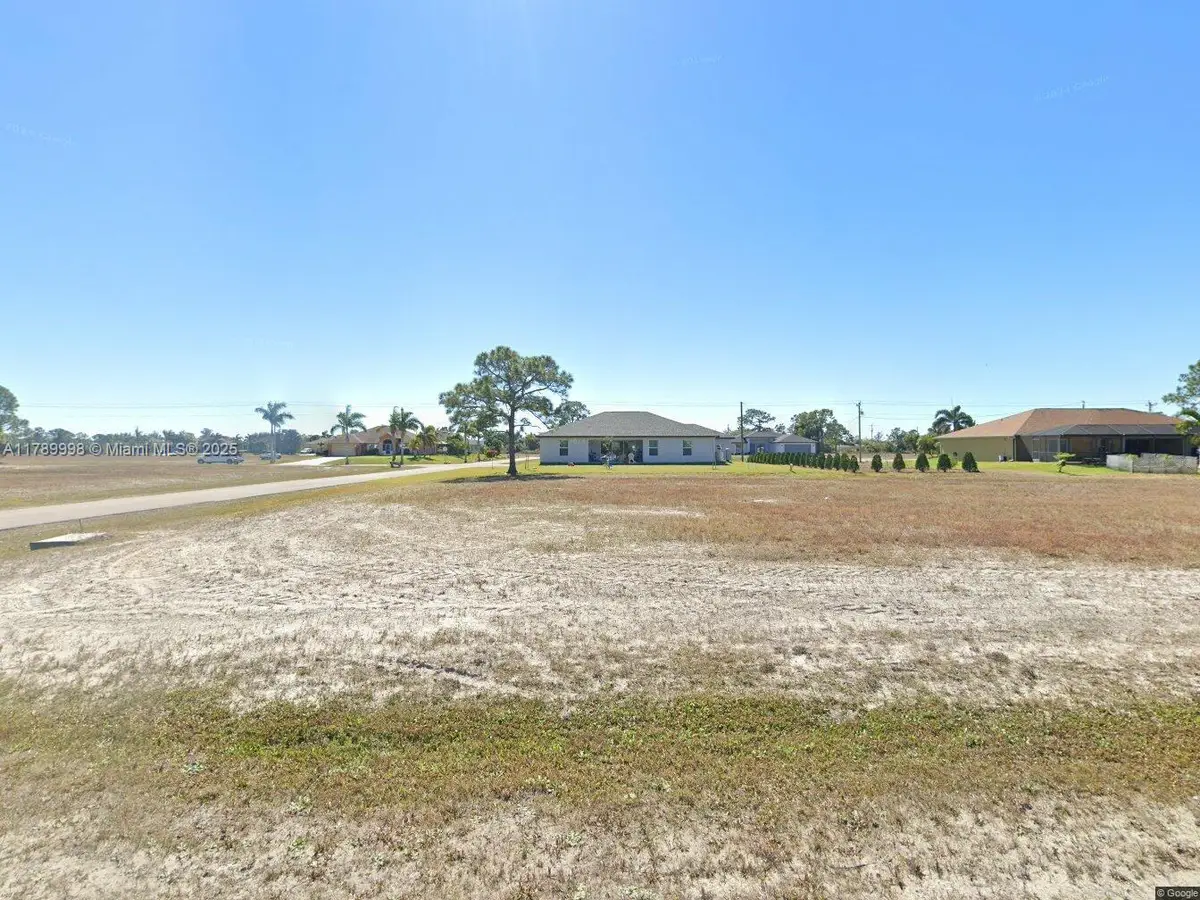2900 Nw 27th St, Cape Coral, FL 33993 - Image #1