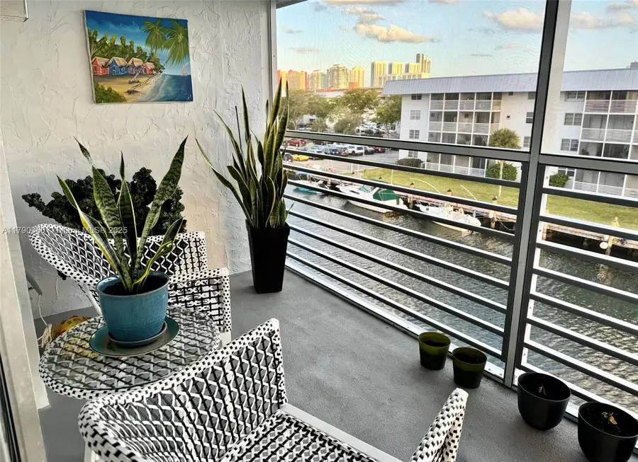 3600 NE 170 St. #Apt.D.400, North Miami Beach, FL 33160 - Image #2