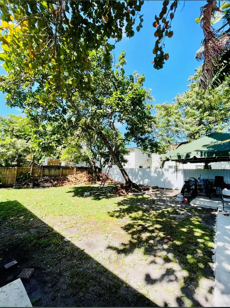 1945 NW 51 St Ter, Miami, FL 33142 - Image #3