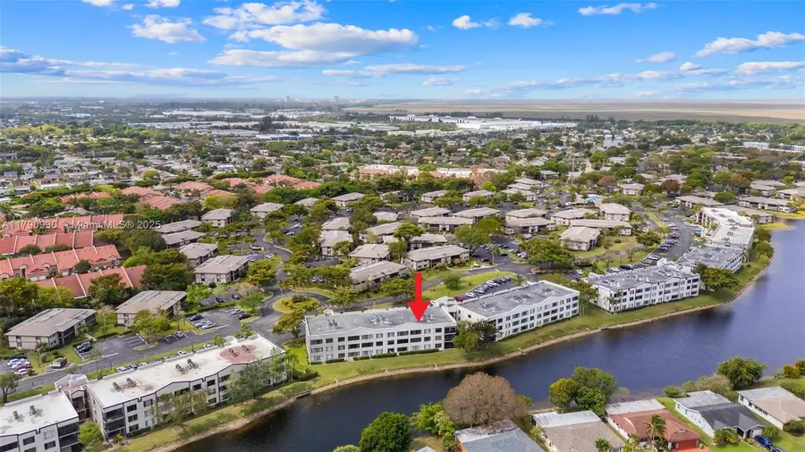 9585 N Belfort Cir #308, Tamarac, FL 33321 - Image #2