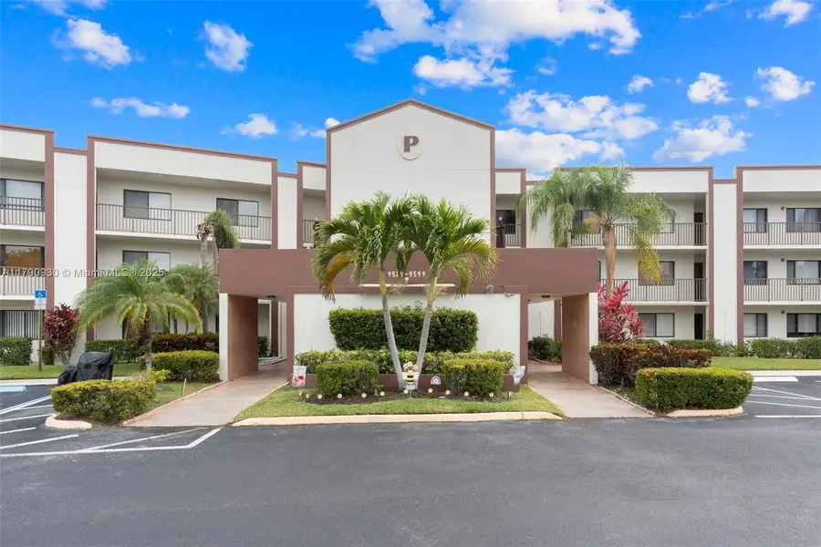 9585 N Belfort Cir #308, Tamarac, FL 33321 - Image #3