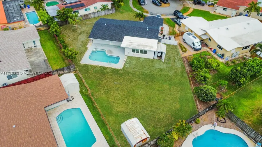 8441 NW 18th St, Pembroke Pines, FL 33024 - Image #2