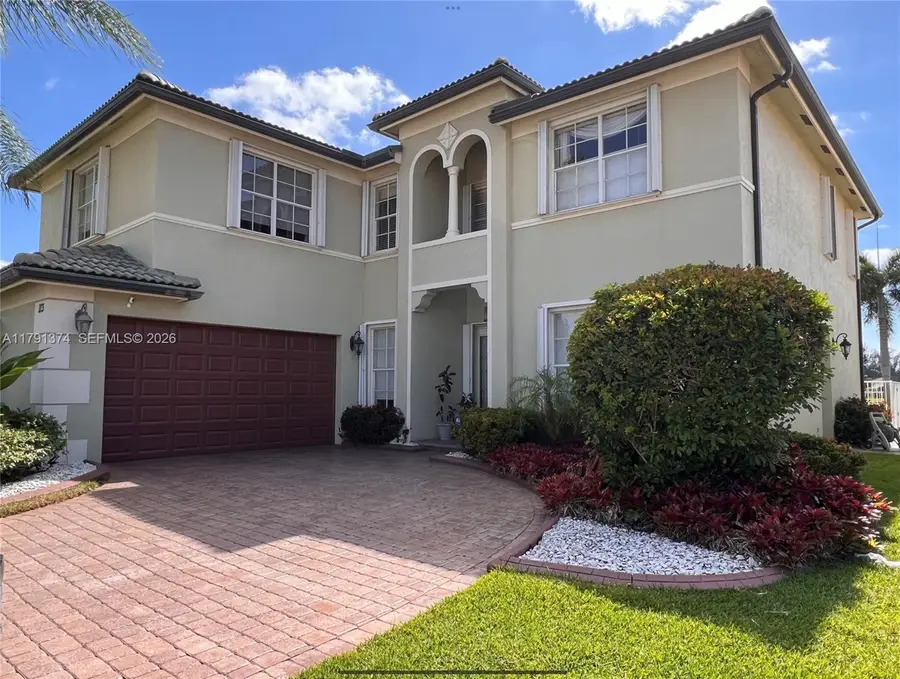 113 Bella Vista Way, Royal Palm Beach, FL 33411 - Image #2