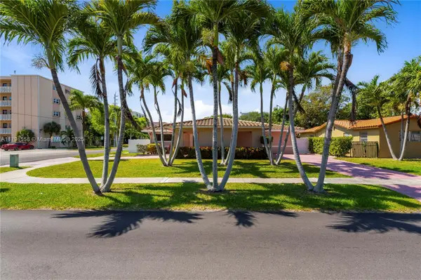 1124 NE 3rd St, Hallandale Beach, FL 33009