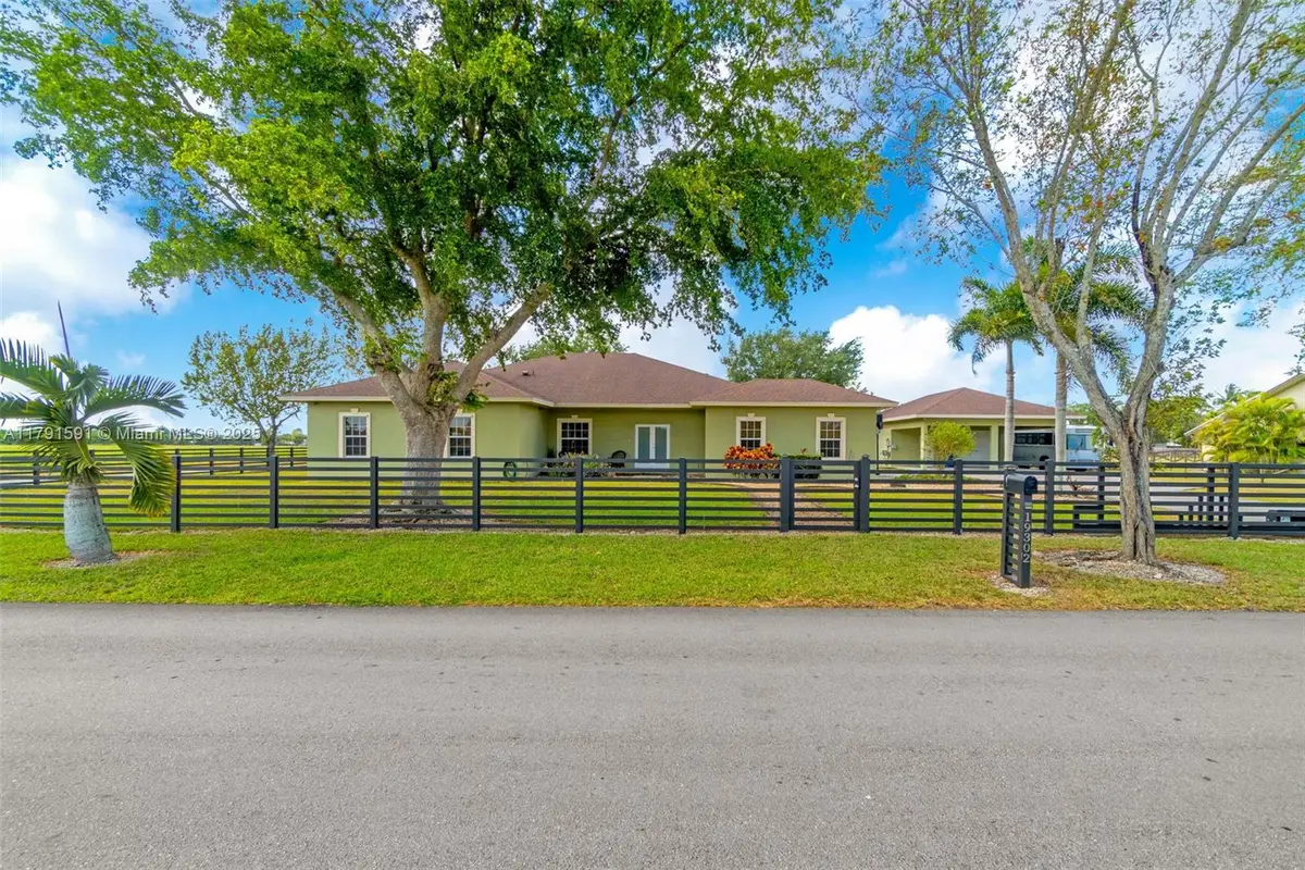 19302 SW 292nd St, Homestead, FL 33030 - Image #1