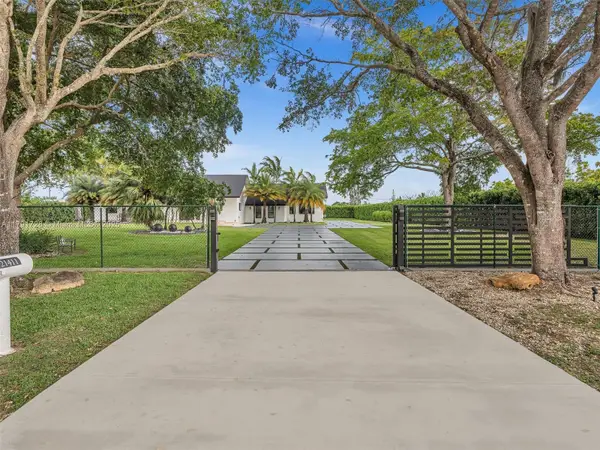 21411 SW 248th St, Homestead, FL 33031