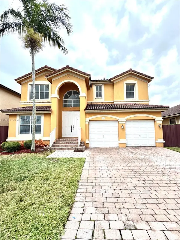 9260 SW 153rd Psge, Miami, FL 33196