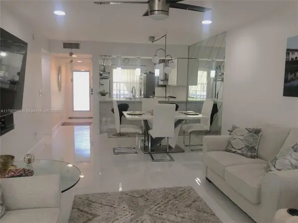 1101 Bahama Bnd #B2, Coconut Creek, FL 33066