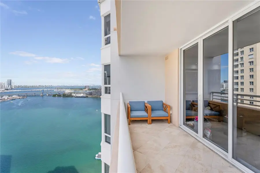808 Brickell Key Dr #3007, Miami, FL 33131 - Image #3