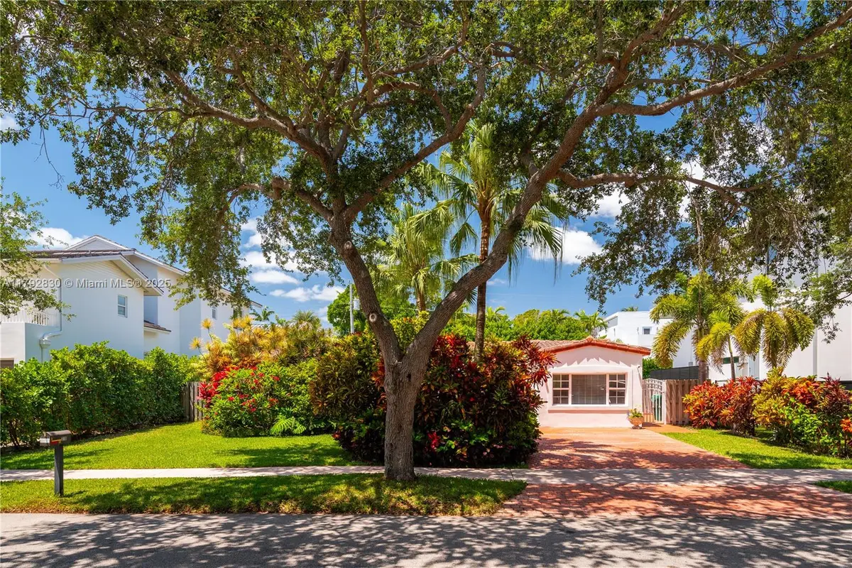 310 Woodcrest Rd, Key Biscayne, FL 33149 - Image #1