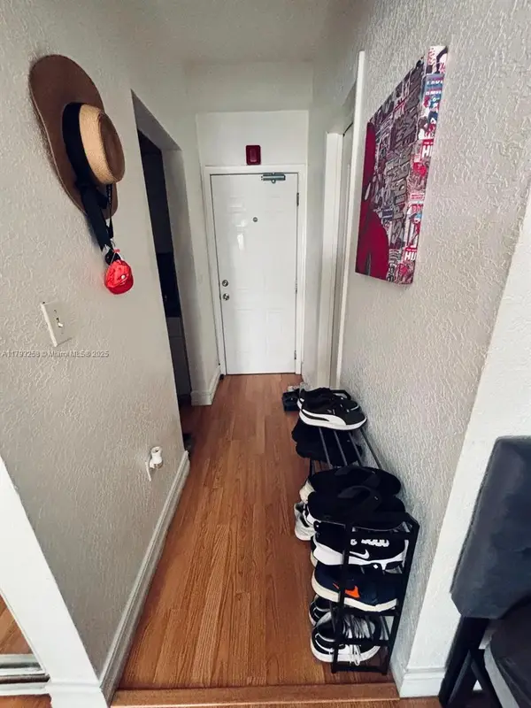 820 Euclid Ave #206, Miami Beach, FL 33139