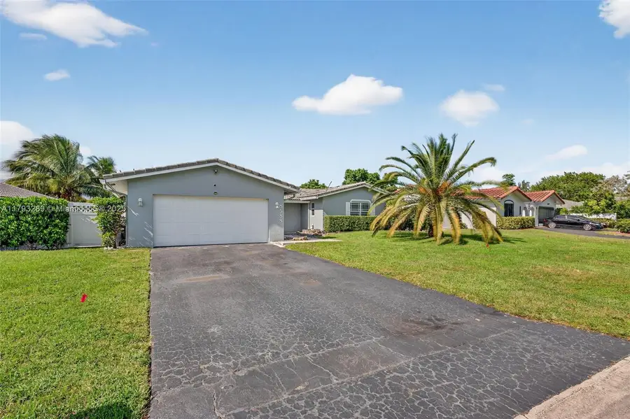 8588 NW 27th Dr, Coral Springs, FL 33065 - Image #2