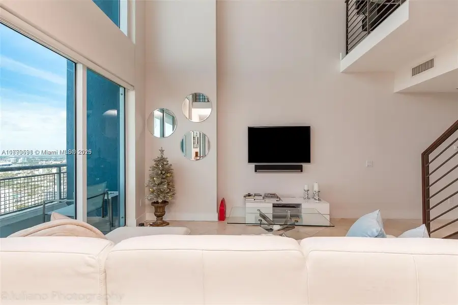 60 SW 13th St #4205, Miami, FL 33130 - #2