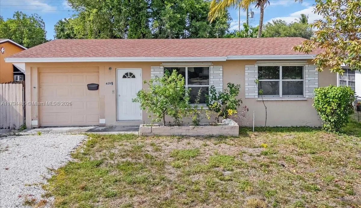 6209 Dawson St, Hollywood, FL 33023 - Image #1
