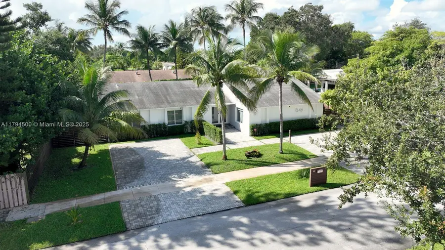 1846 NE 211th Ln, Miami, FL 33179 - #2