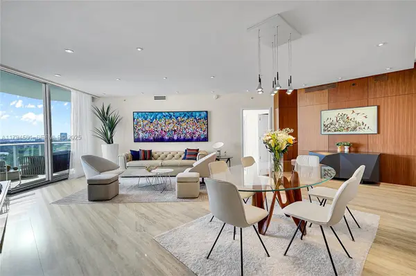 17111 Biscayne Blvd #2208, Aventura, FL 33160