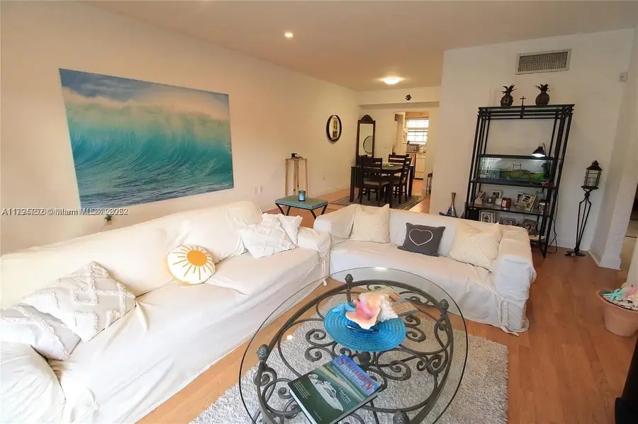 9260 Bay Harbor Ter #22, Bay Harbor Islands, FL 33154 - Image #3