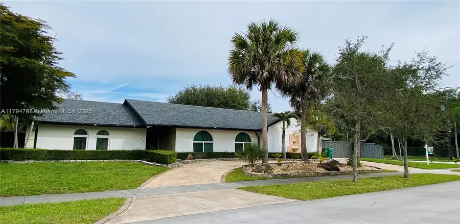8701 SW 191st St, Cutler Bay, FL 33157 - Image #3